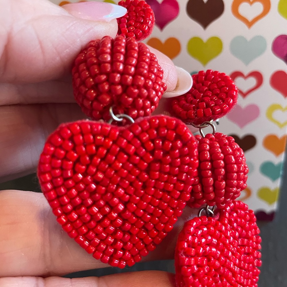 RED BEADED HEART EARRINGS ❤️ - Picture 3 of 6